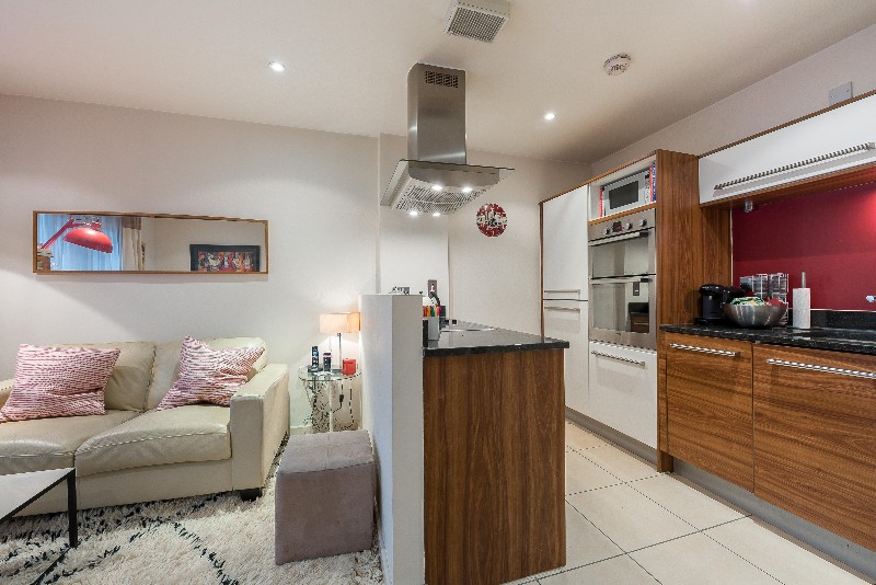 Kennington Road, London, UK, SE11