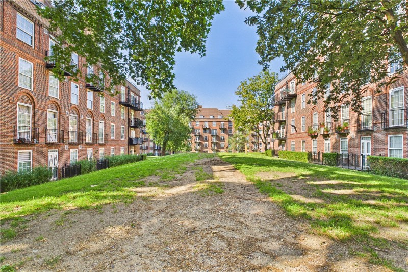 Tilson Gardens, London, SW2