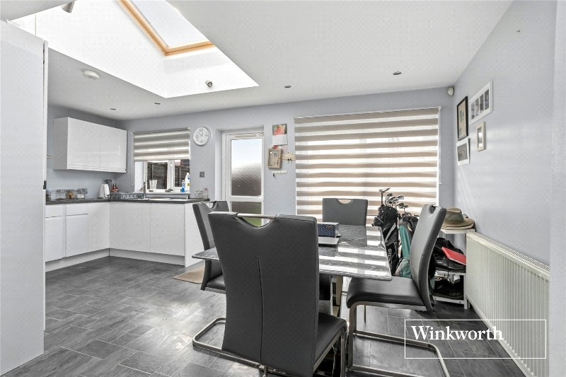 Great North Road, Barnet, EN5