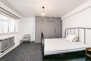 Grosvenor Road, London, SW1V