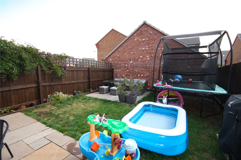 Uttoxeter Close, Bourne, Lincolnshire, PE10
