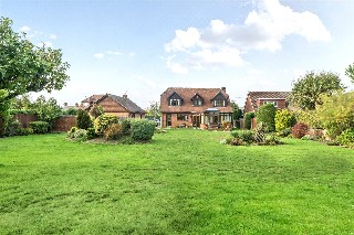 Station Road, Bentley, Farnham, Hampshire, GU10
