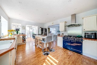 Sandrock Hill Road, Wrecclesham, Farnham, Surrey, GU10