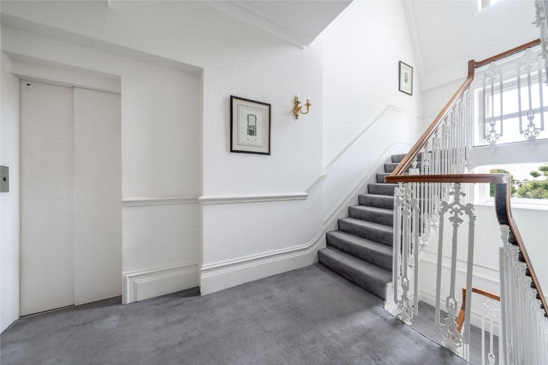Randolph Avenue, London, W9