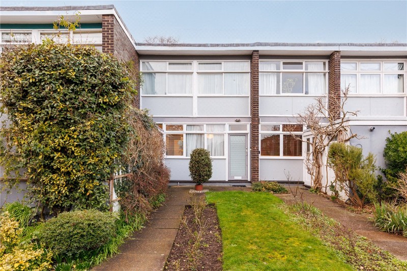 Arlesey Close, London, SW15