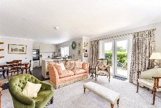 Farnham Road, Liss, Hampshire, GU33