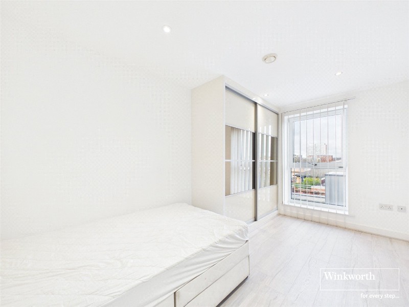 Zenith Close, London, NW9