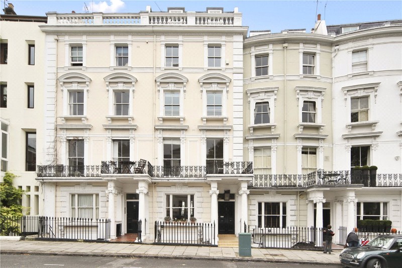 Lansdowne Crescent, London, W11
