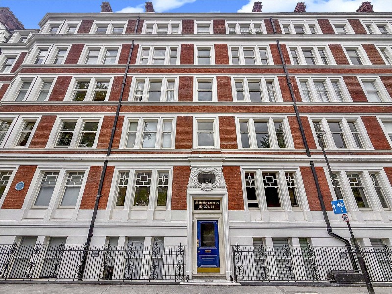 Ridgmount Gardens, London, WC1E
