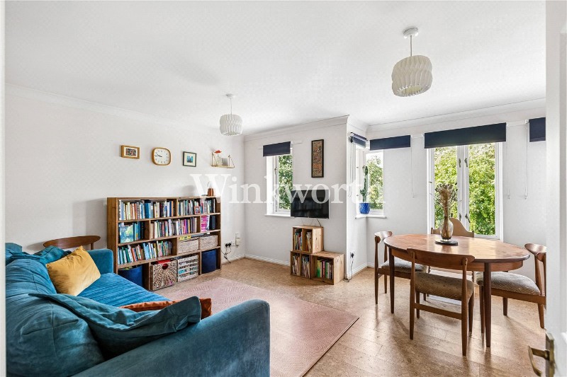 Myddleton Avenue, London, N4