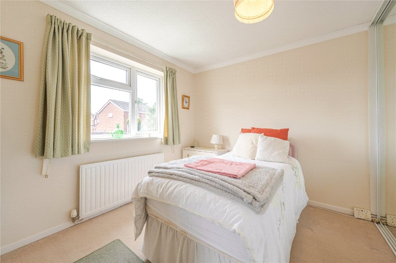 Knoll Drive, Warwick, Warwickshire, CV34