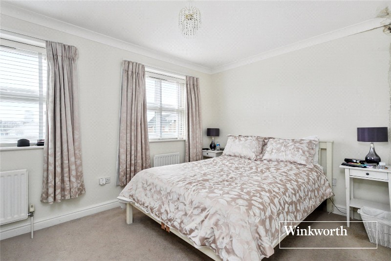 Laurel Fields, Potters Bar, EN6