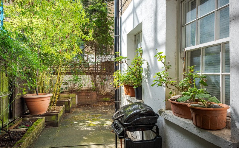 Claverton Street, London, SW1V