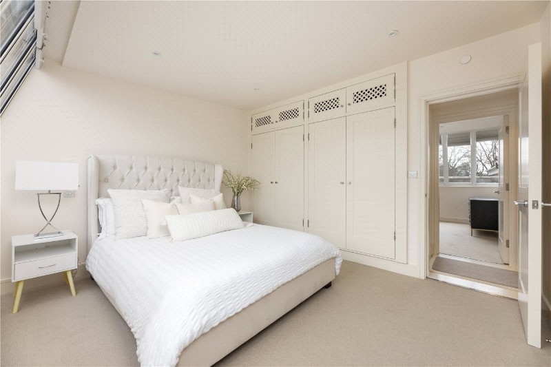 Deodar Road, London, SW15
