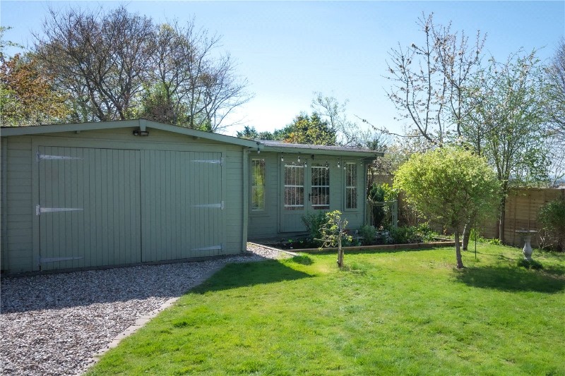 Pear Tree Lane, Newbury, Berkshire, RG14
