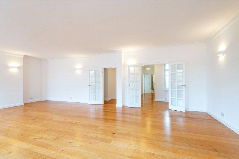 Eyre Court, Finchley Road, St John&#39;s Wood, London, NW8