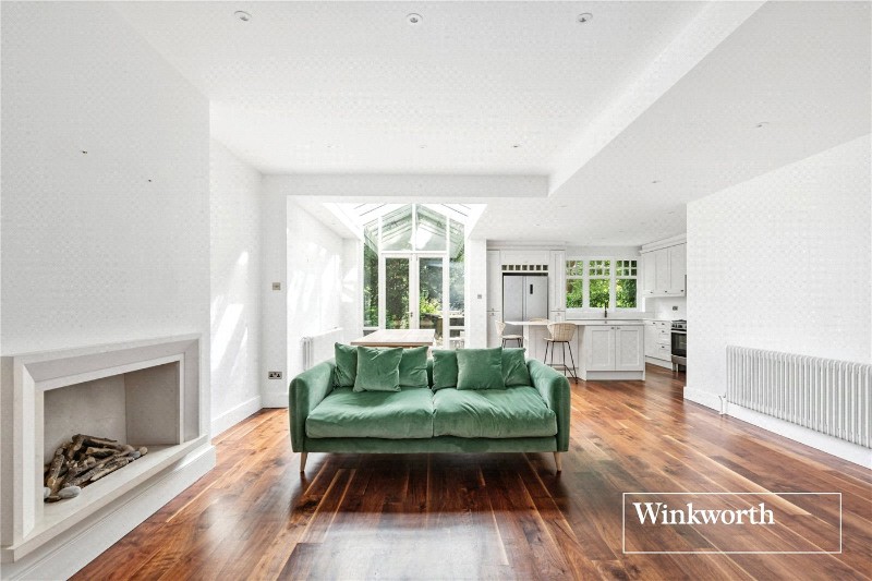 Etchingham Park Road, Finchley, London, N3