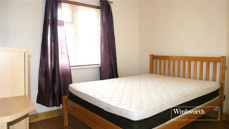 Redwood Way, Barnet, EN5