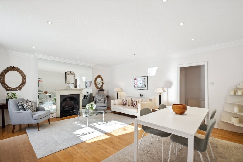 Lansdowne Crescent, London, W11