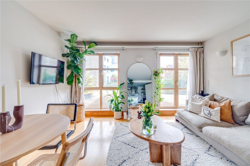 Farm Lane, London, SW6