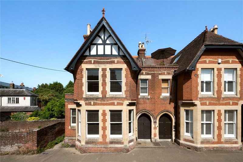Victoria Road, Canterbury, Kent, CT1