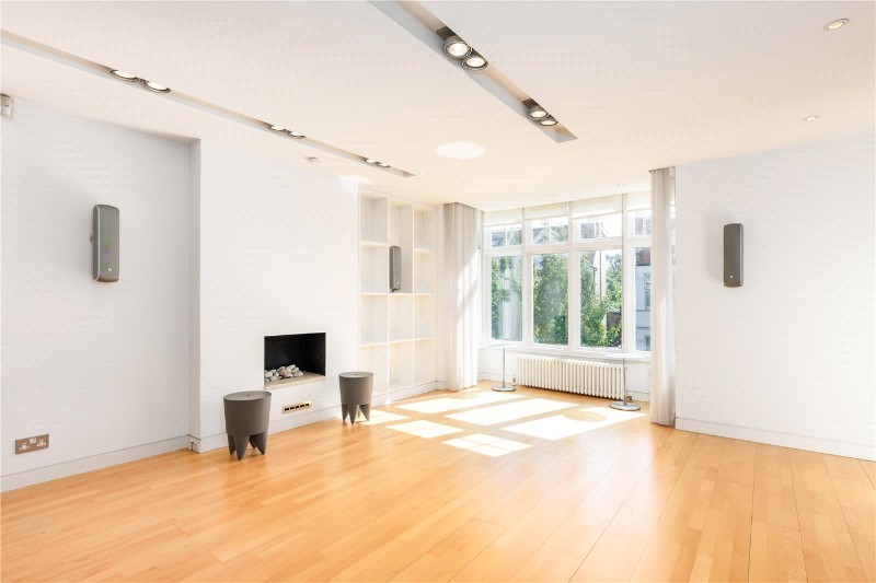 Rusthall Avenue, London, W4