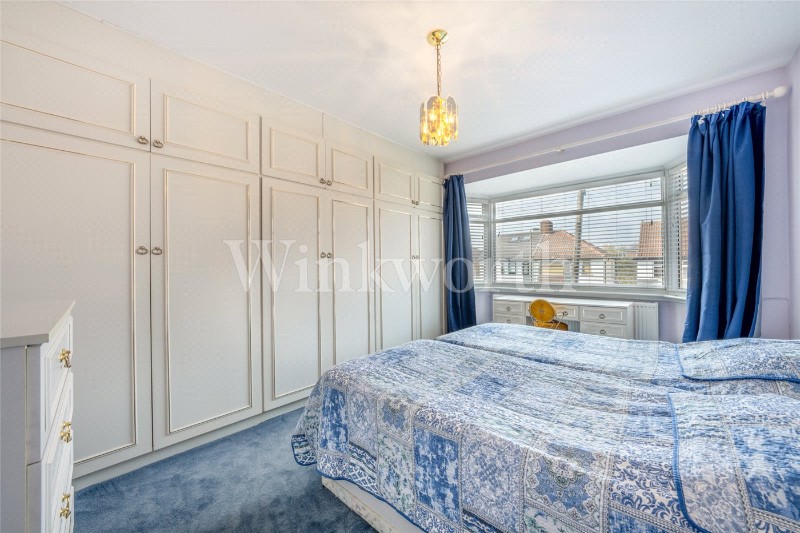 Cheviot Gardens, London, NW2