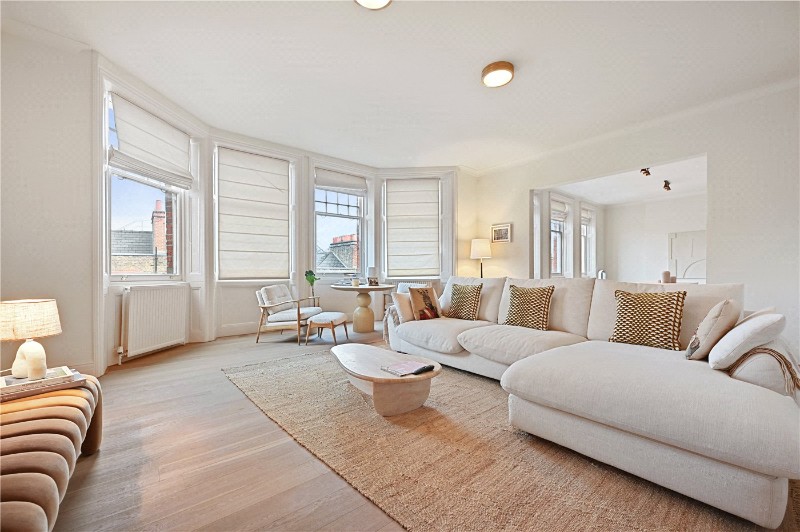 Wynnstay Gardens, Kensington, London, W8