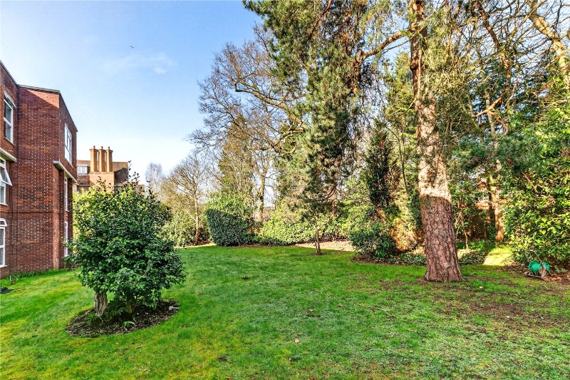 Ellesmere Road, Weybridge, Surrey, KT13