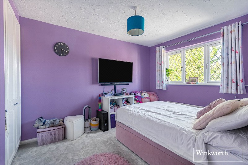 Shire Close, Bagshot, Surrey, GU19