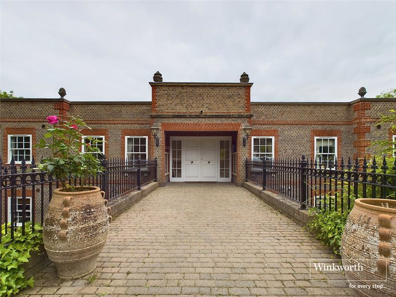 Treetops, The Mount, Caversham, Reading, Berkshire, RG4