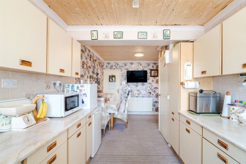 Martindale Avenue, Colehill, Wimborne, Dorset, BH21