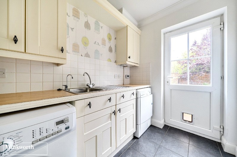 Otterbourne Walk, Sherfield Park, Sherfield On Loddon, Hook, RG27