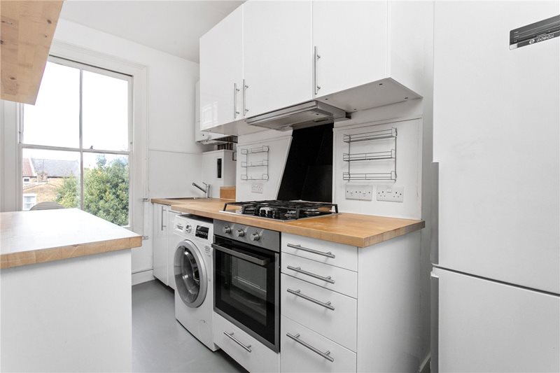 Mayola Road, London, E5