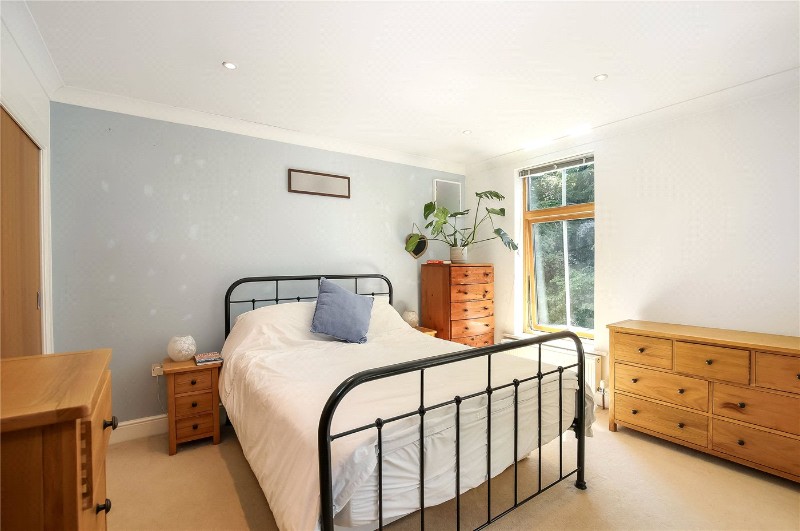 Thistledown Close, Winchester, Hampshire, SO22