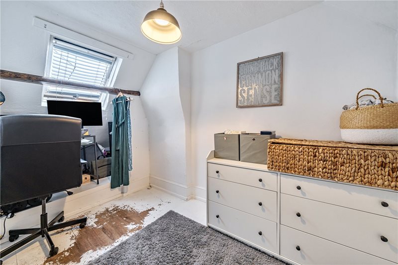 West Street, Farnham, Surrey, GU9