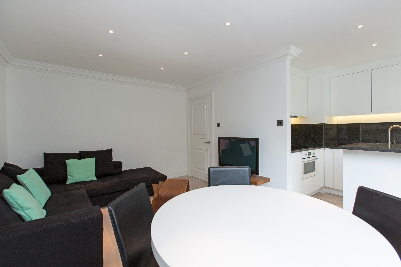 Finchley Road, St John&#39;s Wood, London, NW8