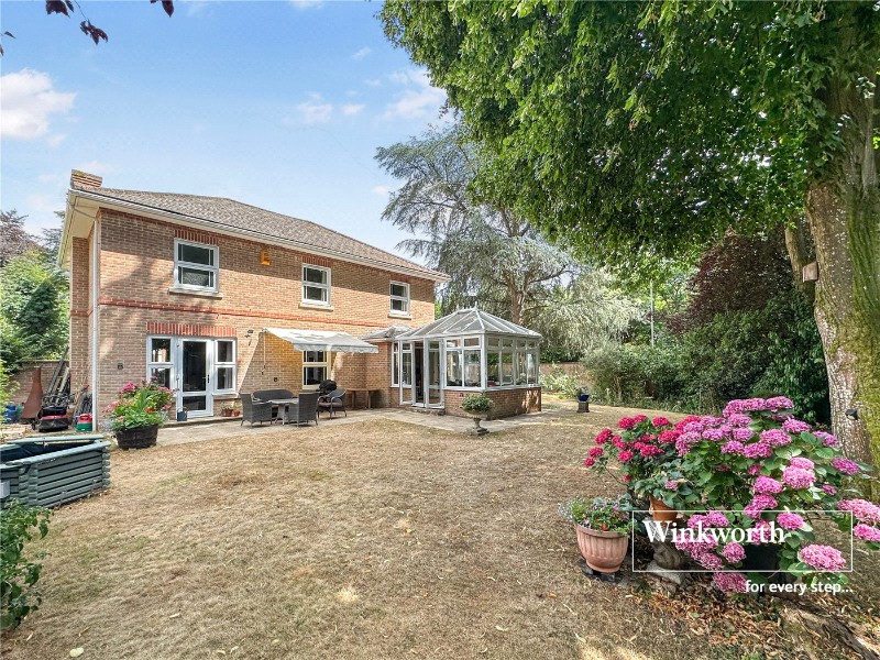 Badgers Walk, Ferndown, Dorset, BH22