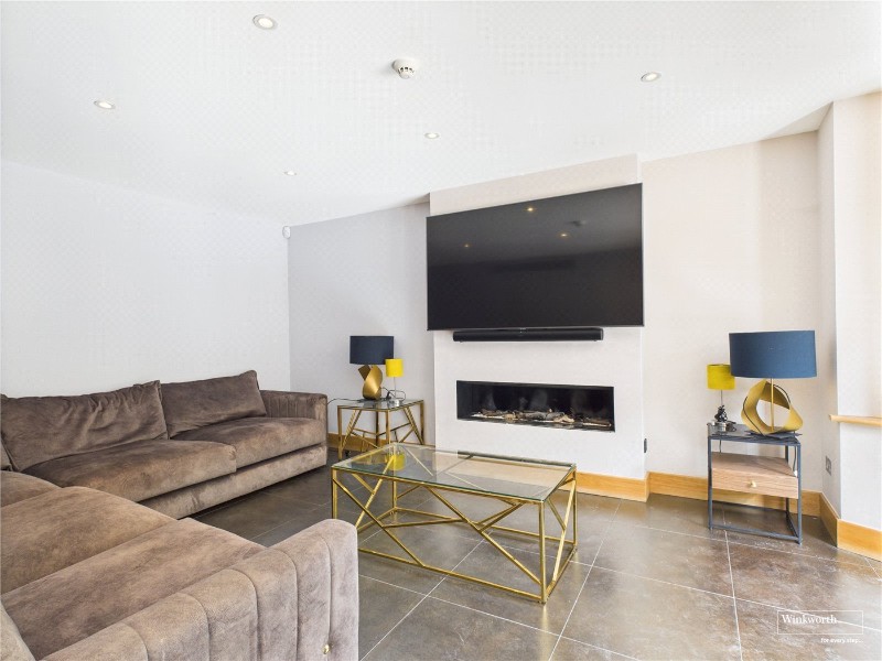 Salmon Street, Kingsbury, London, NW9