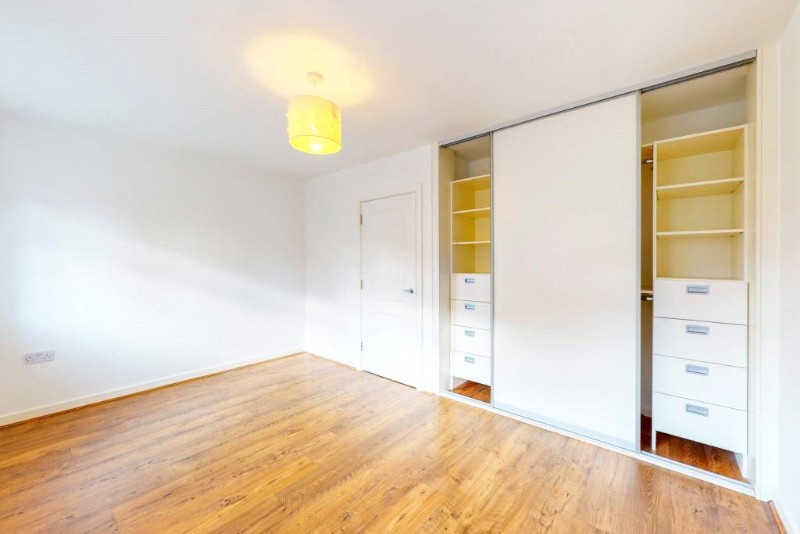 Damson Way, Carshalton, SM5