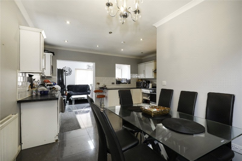 St. Dunstans Avenue, London, W3