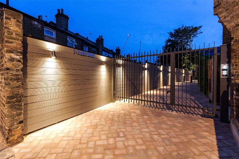 Belz Drive, London, N15