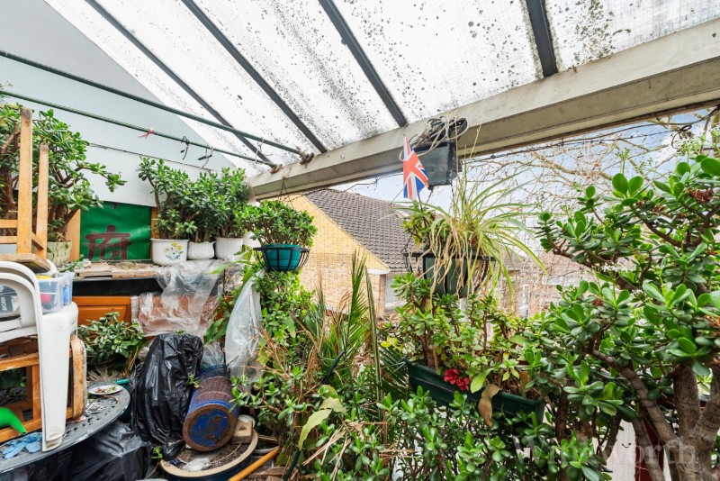 Daniel Gardens, London, SE15