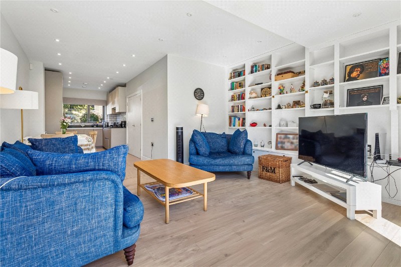 John Hunter Avenue, London, SW17
