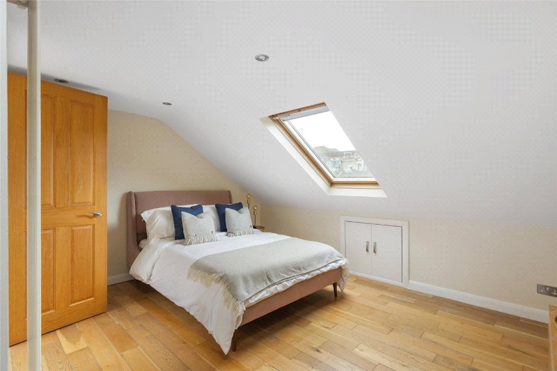 Thorparch Road, London, SW8