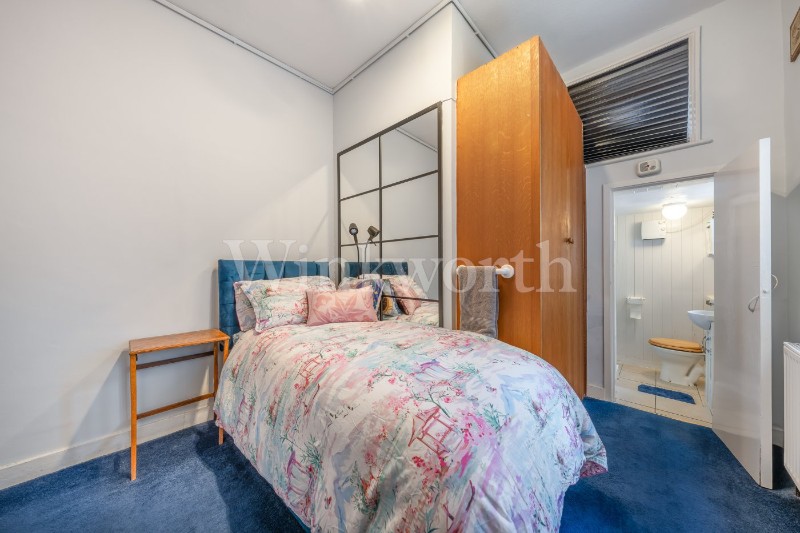 Portsdown Avenue, London, NW11
