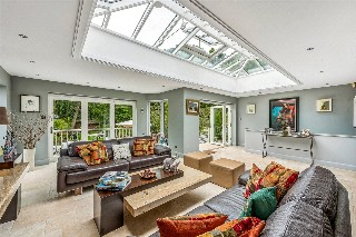 Creighton Avenue, London, N2