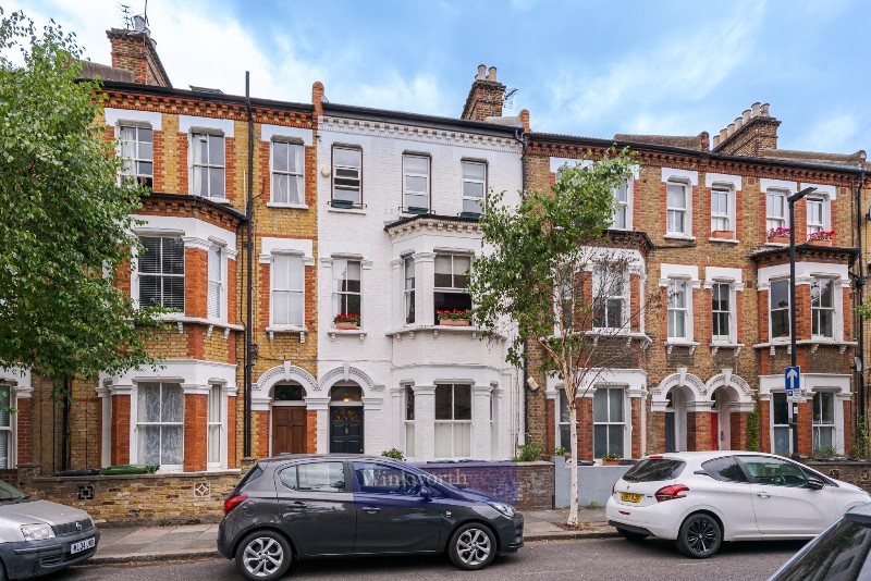 Heyford Avenue, London, UK, SW8