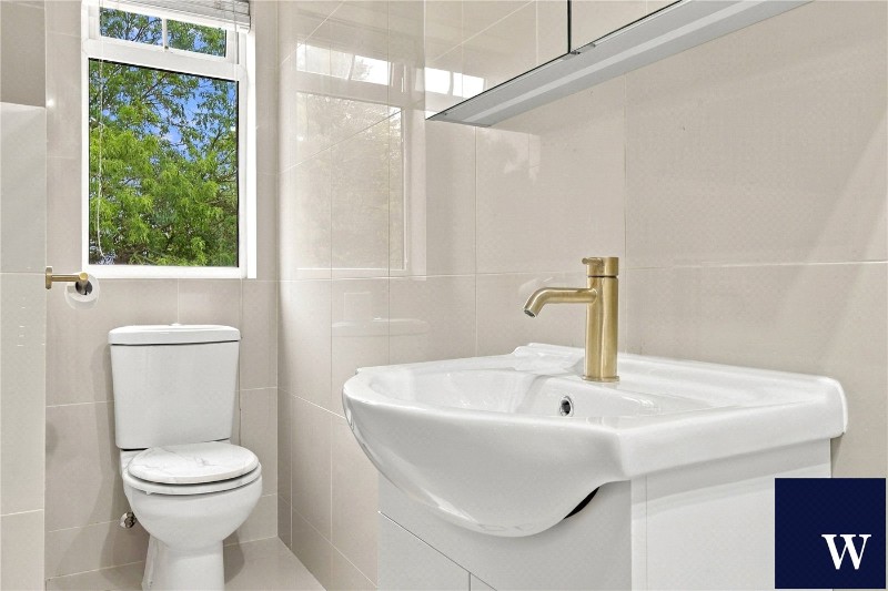 Windsor Road, Finchley, London, United Kingdom, N3