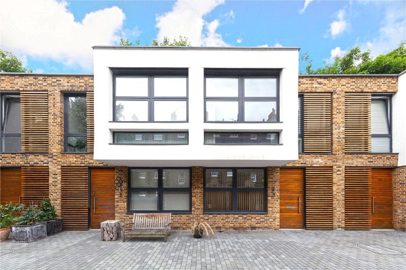 Ingle Mews, London, EC1R